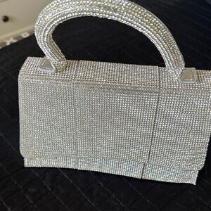 Elegant Silver Rhinestone Handbag
